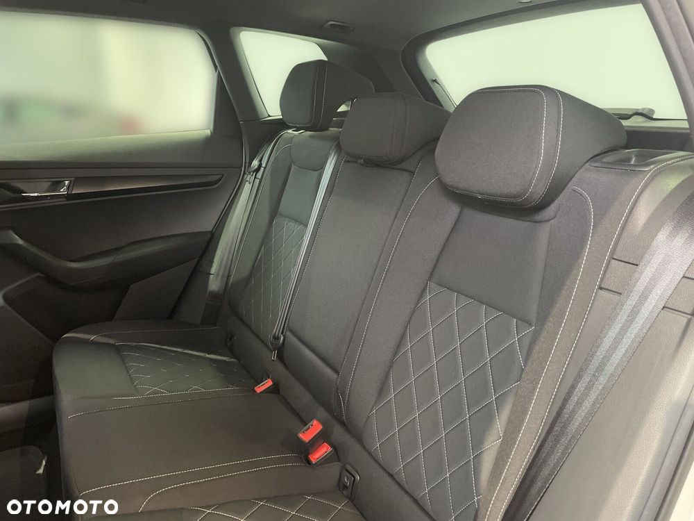 Skoda Karoq 1.5 TSI ACT GPF 4x2 Sportline - 33