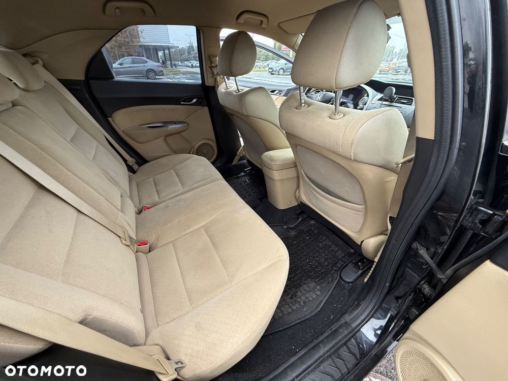 Honda Civic 1.8 Executive - 22