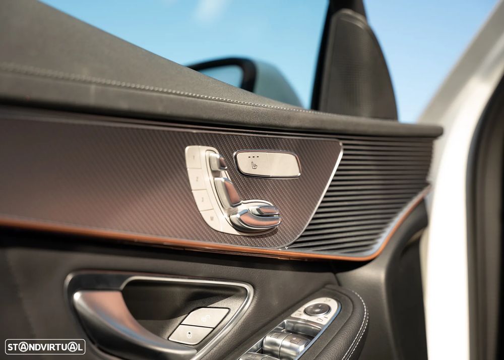 Mercedes-Benz EQC 400 4Matic AMG Line - 13