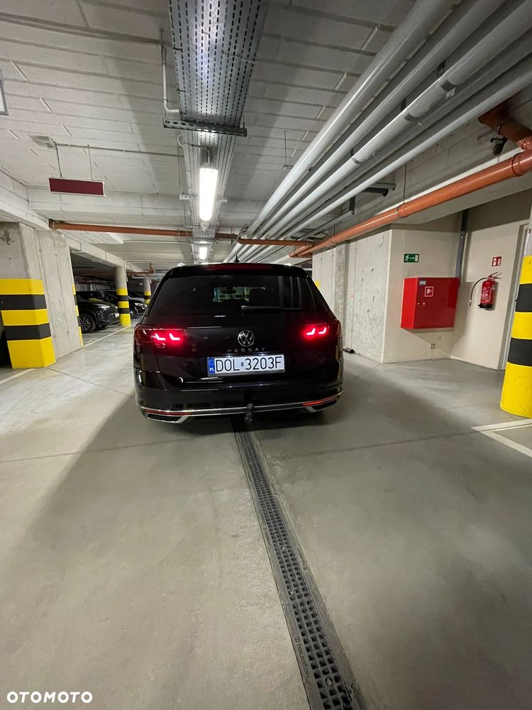 Volkswagen Passat Variant 2.0 TDI Business DSG - 13