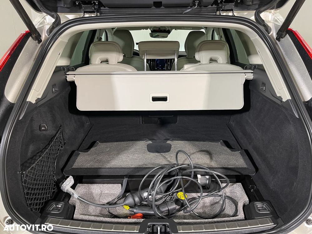 Volvo XC 60 T6 AWD Recharge Geartronic Inscription Expression - 12