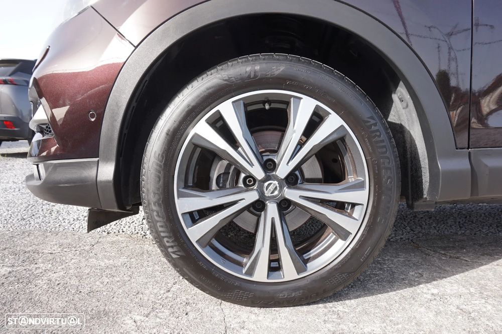 Nissan Qashqai 1.6 dCi Xtronic N-Connecta - 12