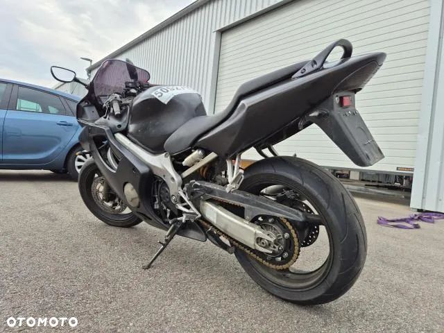 Honda CBR - 3