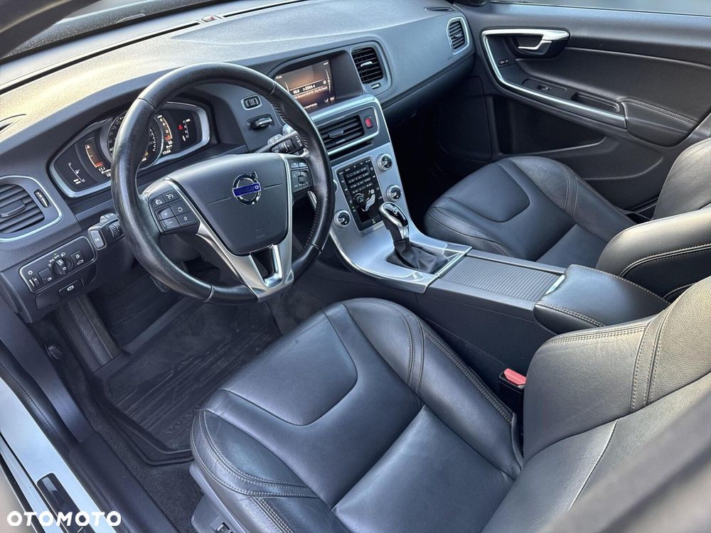 Volvo V60 - 10