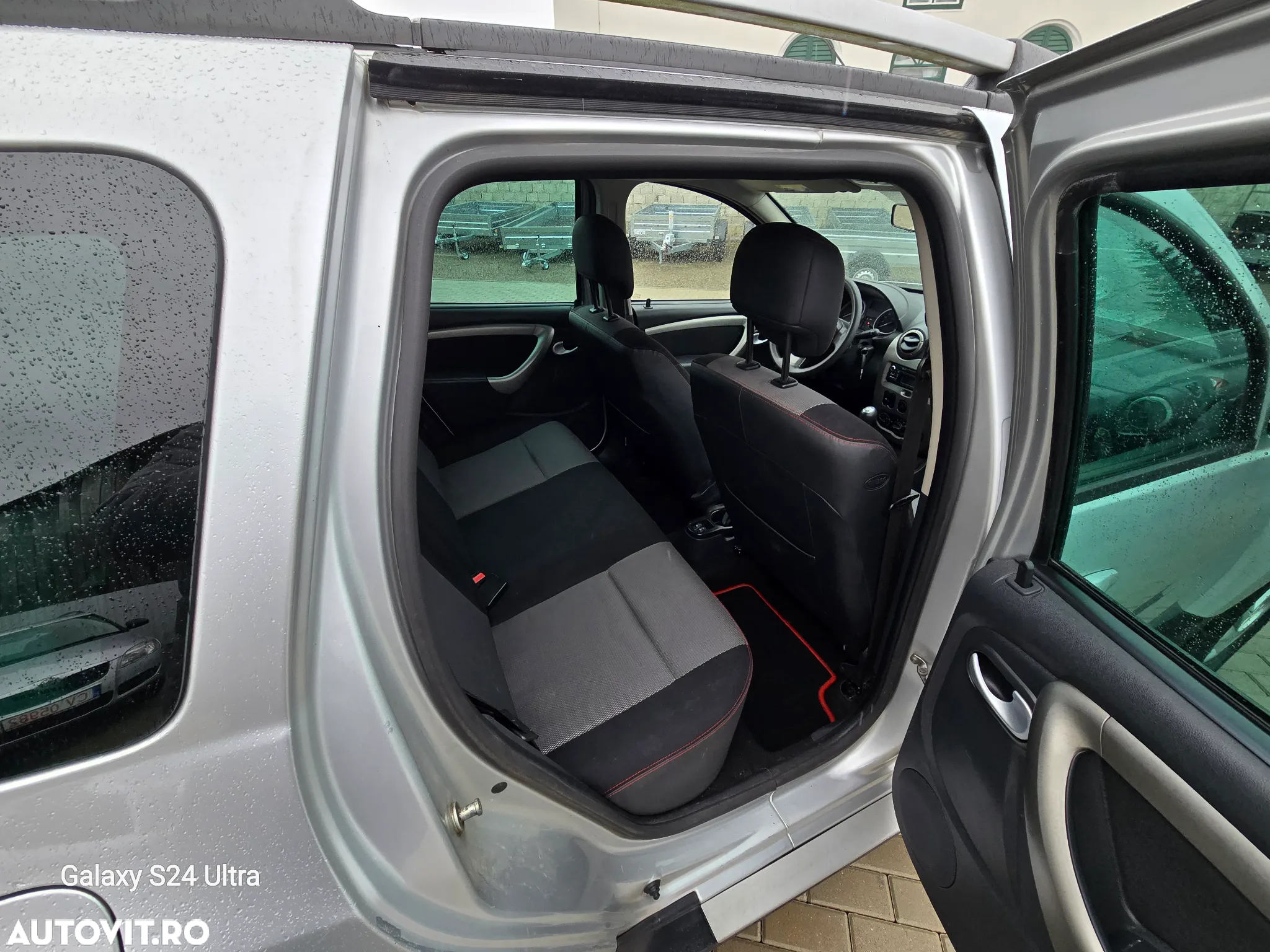 Dacia Duster 1.5 dCi 4x2 Laureate - 12