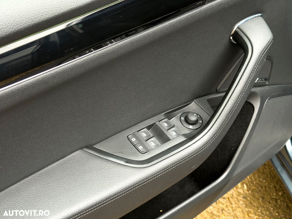 Skoda Superb 2.0 TDI 4X4 DSG Laurin & Klement - 37