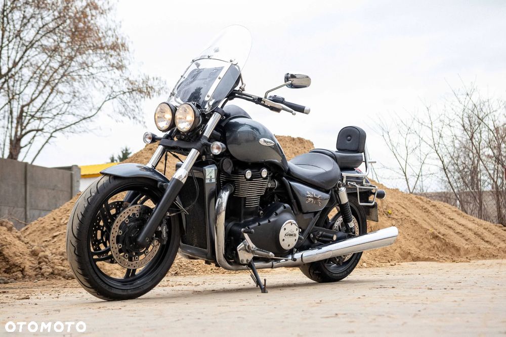 Triumph Thunderbird - 1