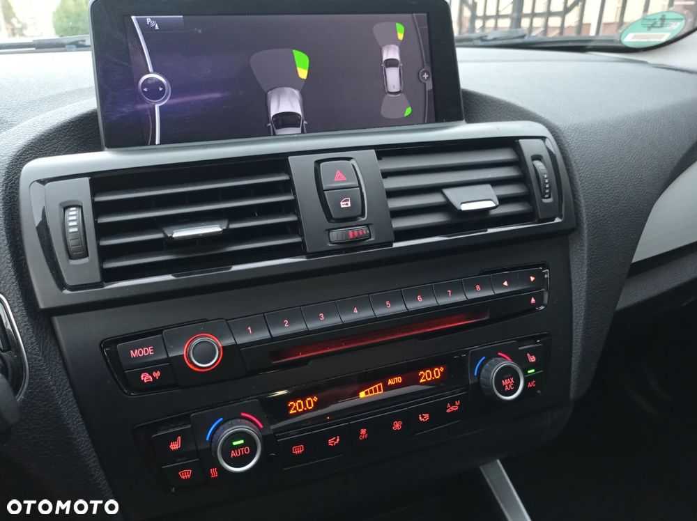 BMW Seria 1 118d Sport Line - 26