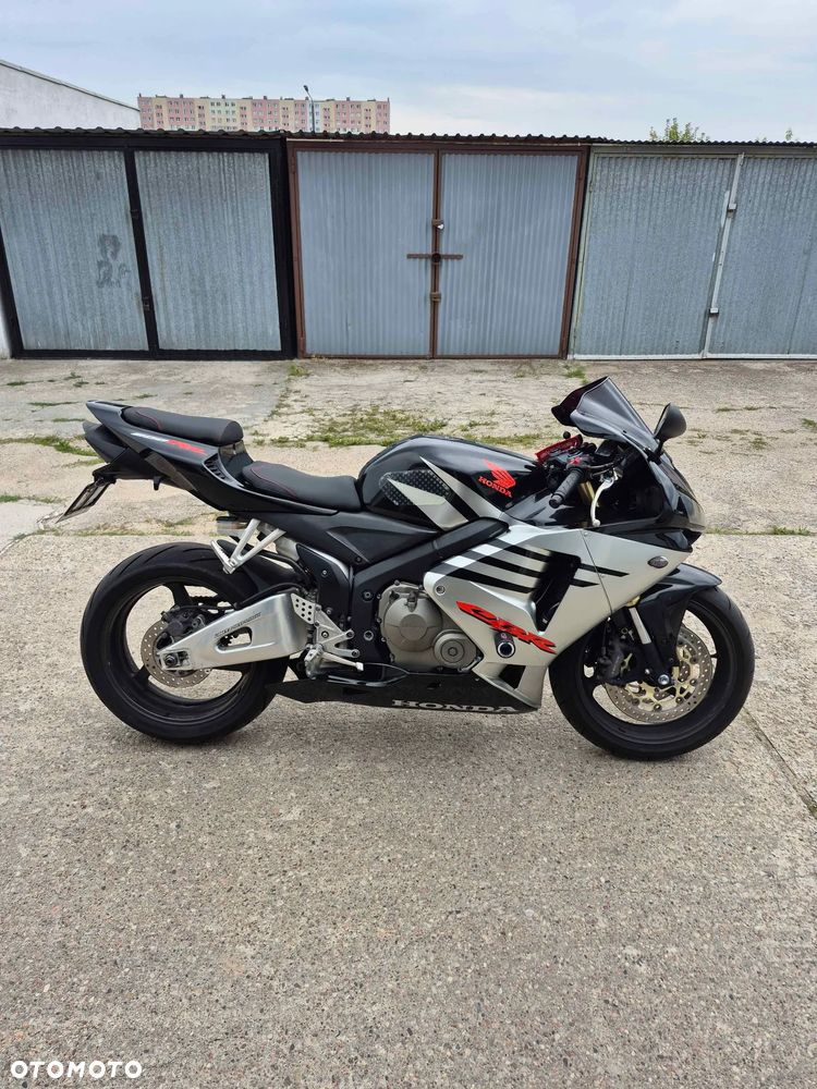 Honda CBR - 7