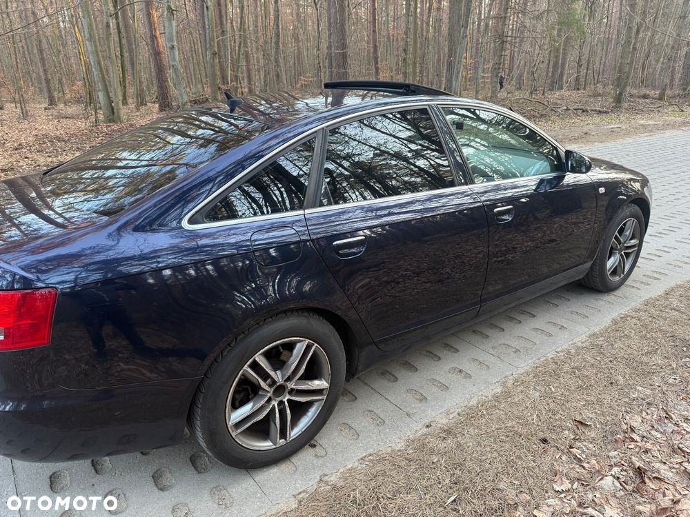 Audi A6 Limousine 2.4 - 4