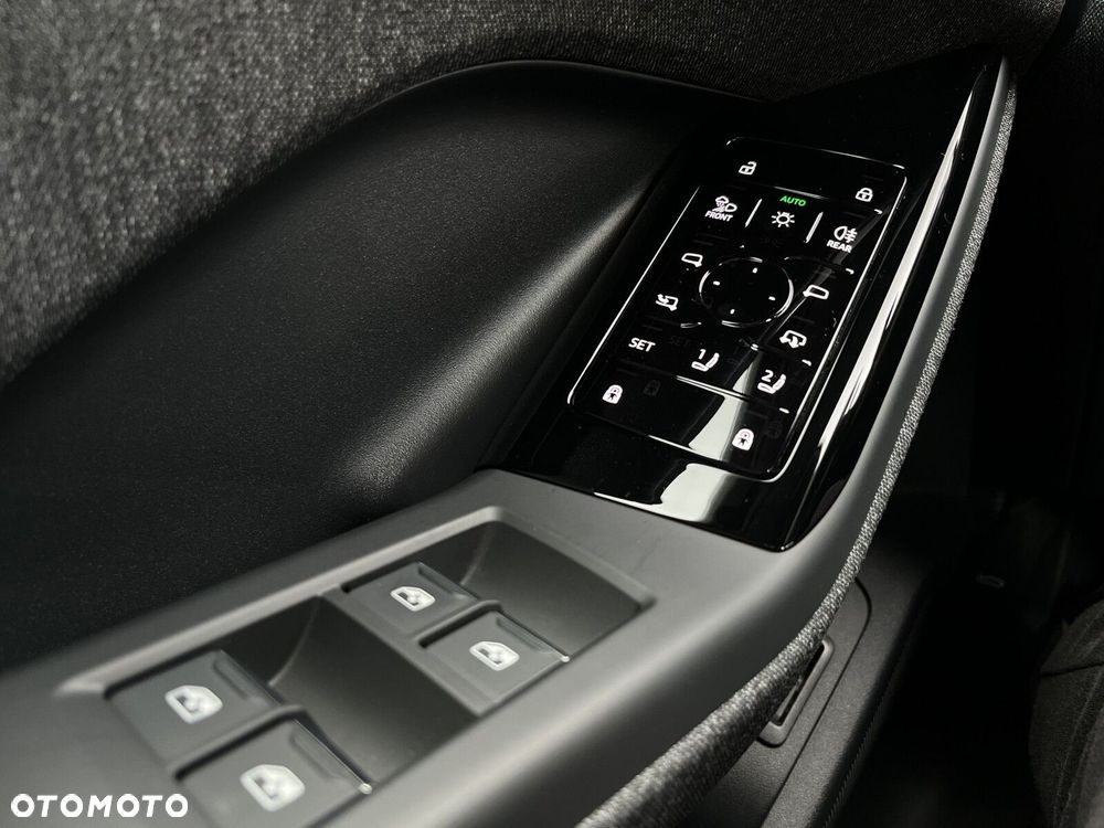 Audi Q6 e-tron - 38