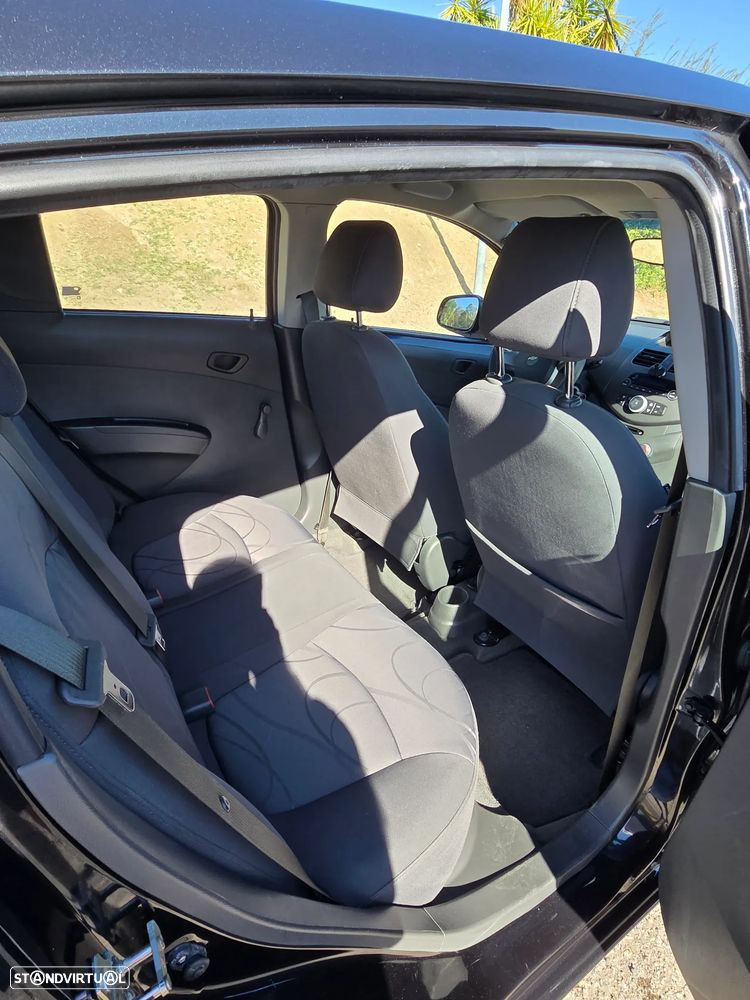 Chevrolet Spark 1.0 LS - 12