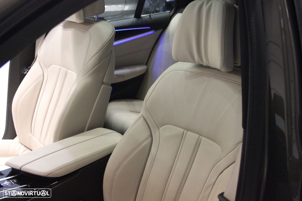 BMW 540 d xDrive Line Luxury Auto - 11