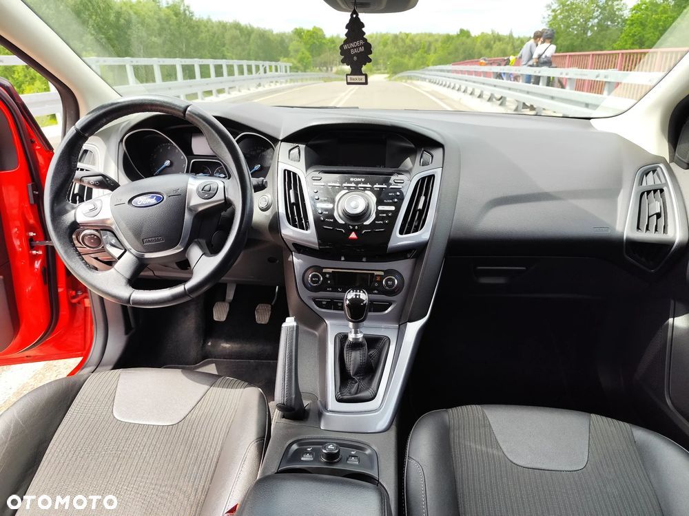 Ford Focus 1.6 EcoBoost Start-Stopp-System SYNC Edition - 17