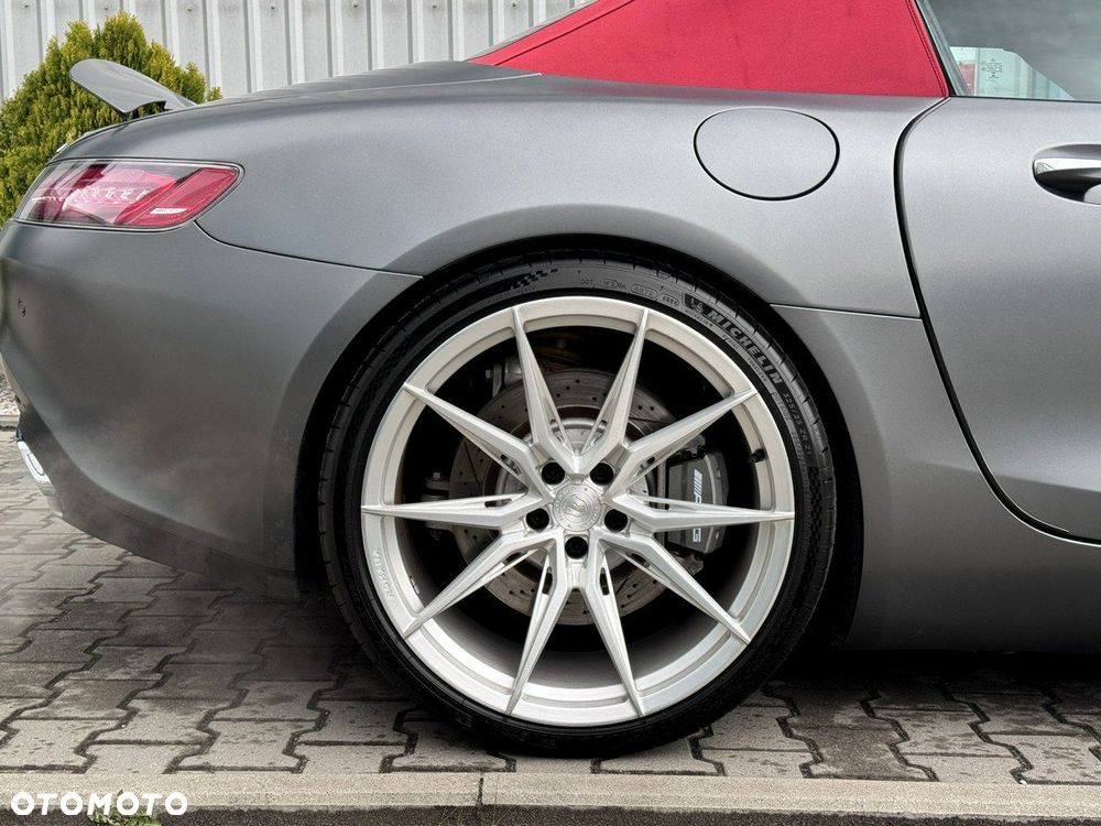 Mercedes-Benz AMG GT - 13