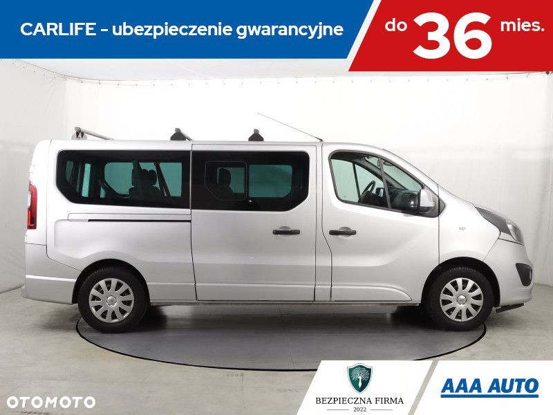 Opel Vivaro - 8