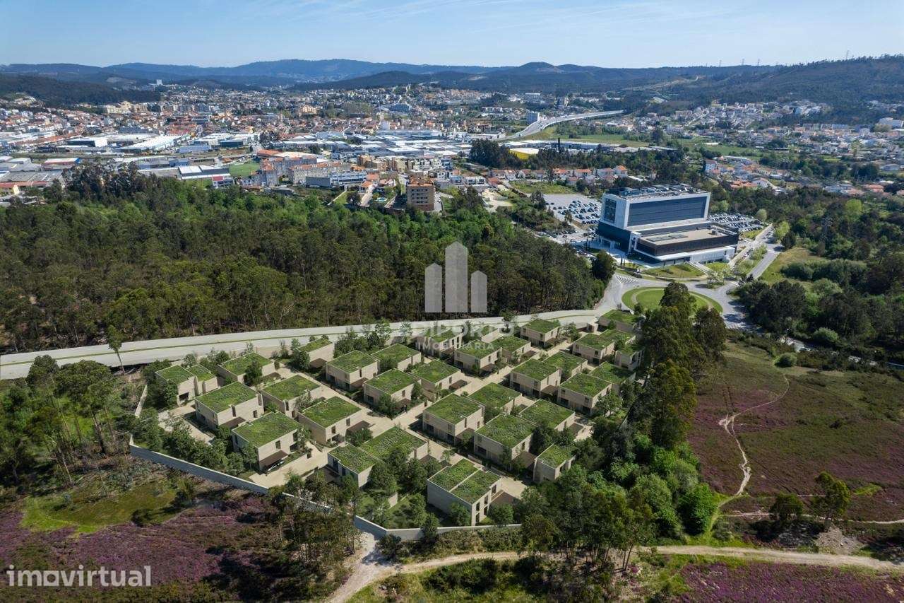 Moradia T2 com Jardim, Condomínio c/ piscina e ginásio a 15 Minutos do - Grande imagem: 4/20