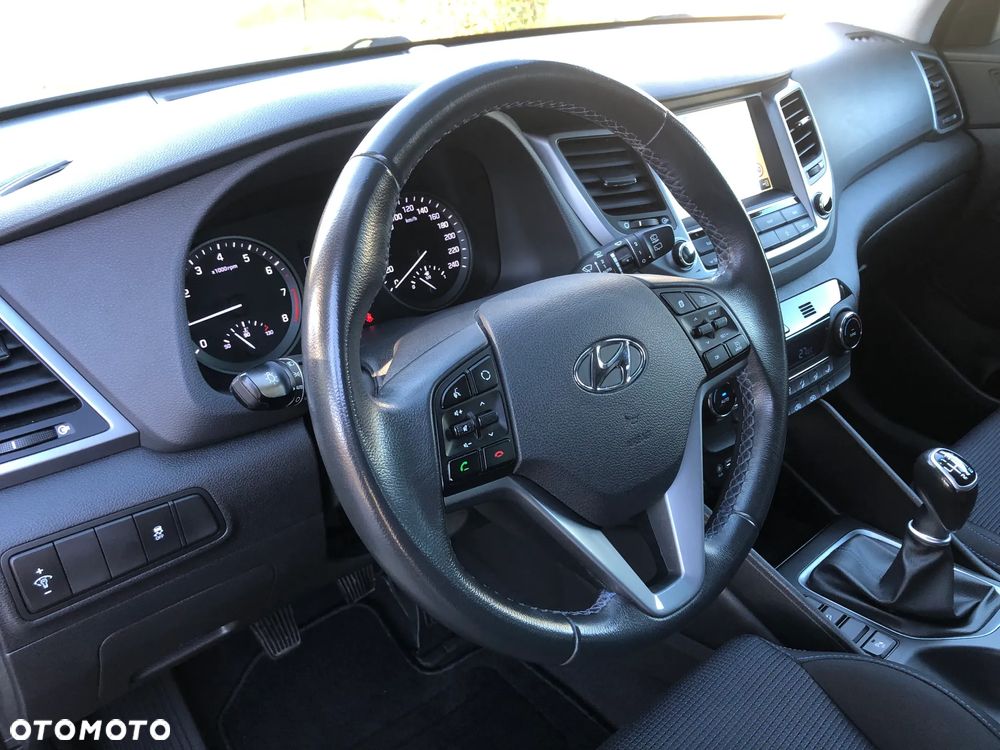 Hyundai Tucson 1.6 GDi 2WD Premium - 24