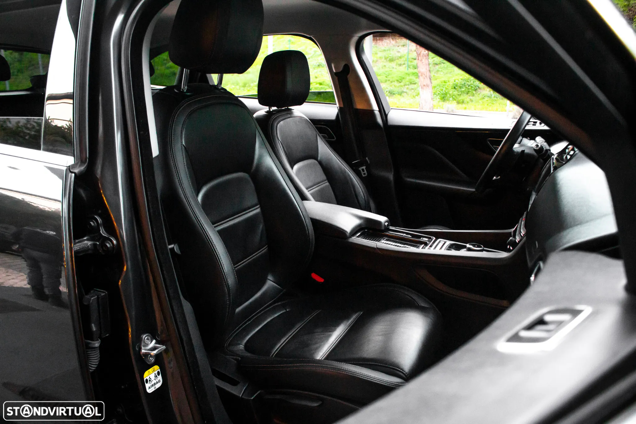 Jaguar F-Pace 2.0 i4D Prestige Aut. - 29