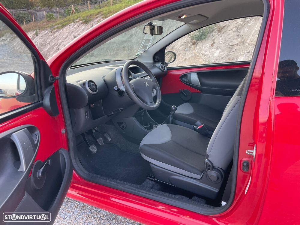 Peugeot 107 1.0 Trendy - 11