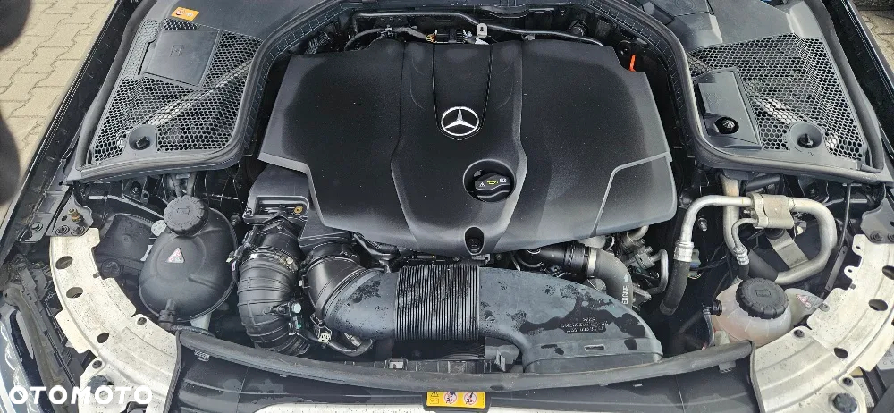 Mercedes-Benz Klasa C 250 d Coupe 9G-TRONIC - 9
