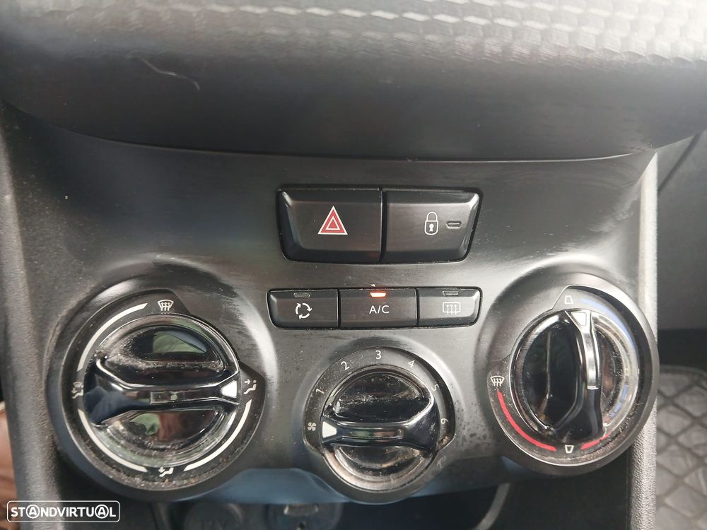 Peugeot 2008 PureTech 82 Style - 14