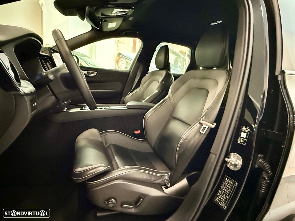 Volvo XC 60 2.0 T6 PHEV Black Edition AWD - 9