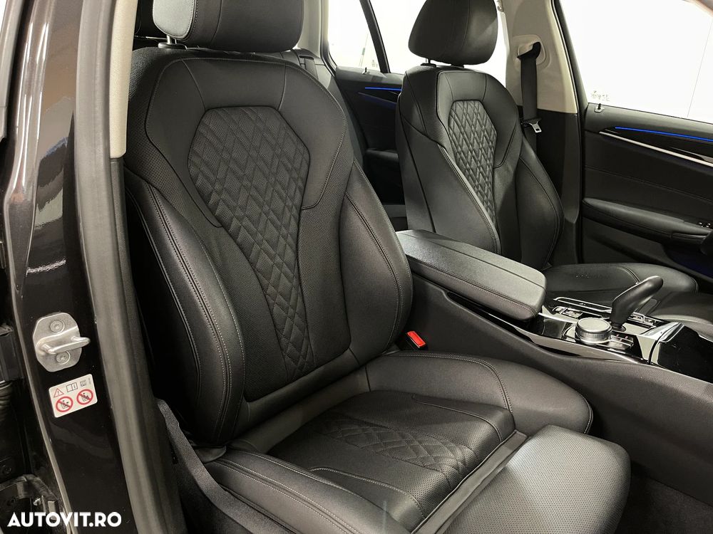 BMW Seria 5 520d Aut. Sport Line - 11