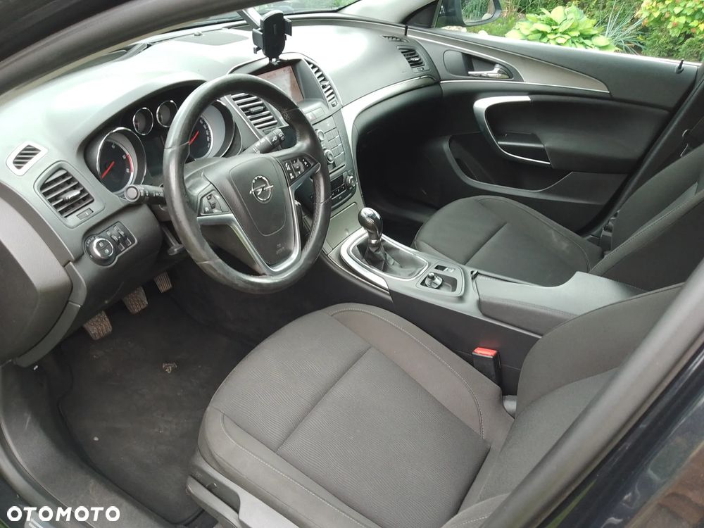 Opel Insignia - 10