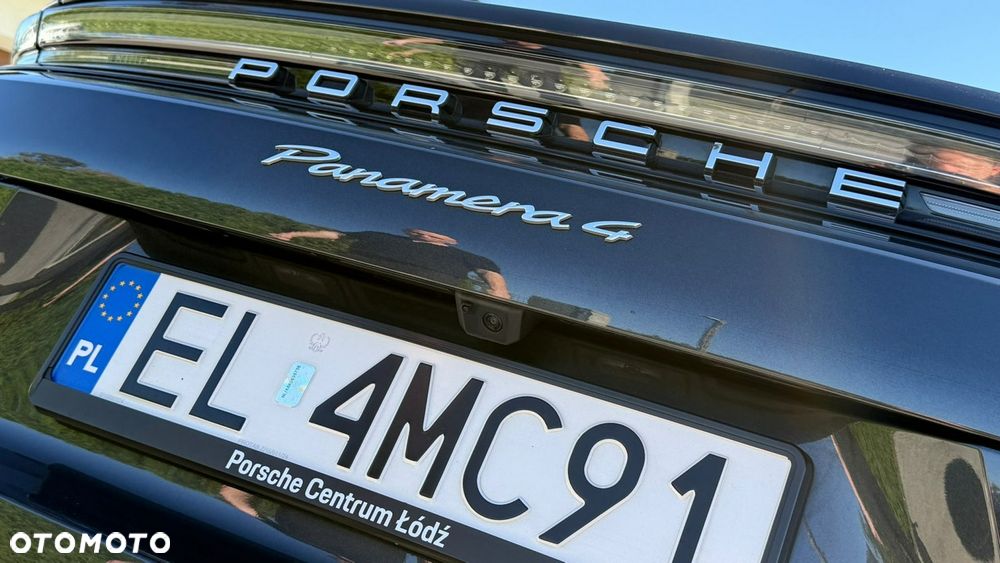 Porsche Panamera 4 - 17