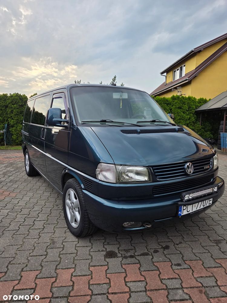Volkswagen Multivan - 9