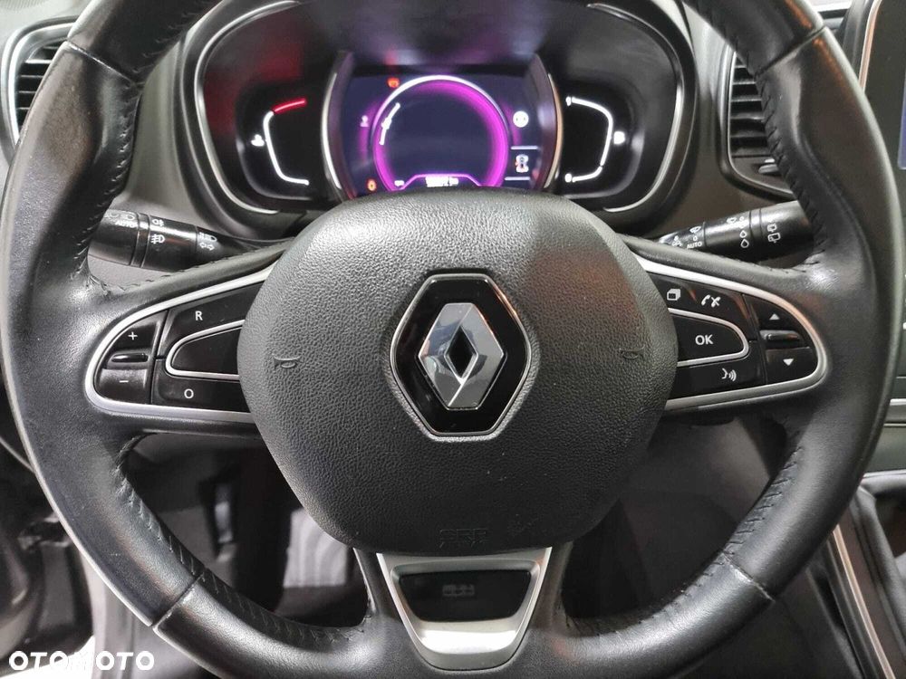 Renault Scenic - 31