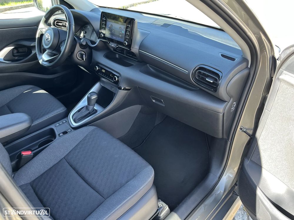 Toyota Yaris 1.5 HDF Comfort Plus - 16