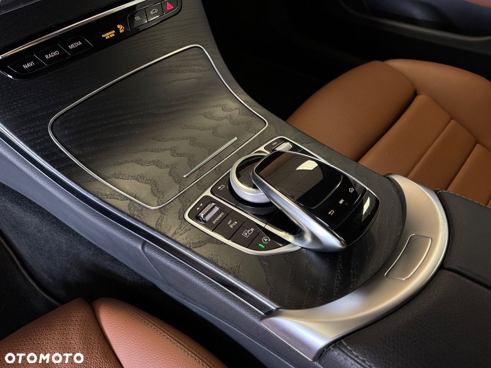 Mercedes-Benz Klasa C 200 4MATIC 9G-TRONIC - 16