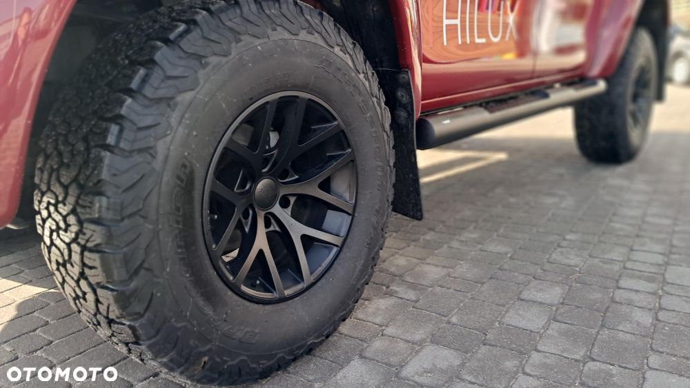 Toyota Hilux - 23