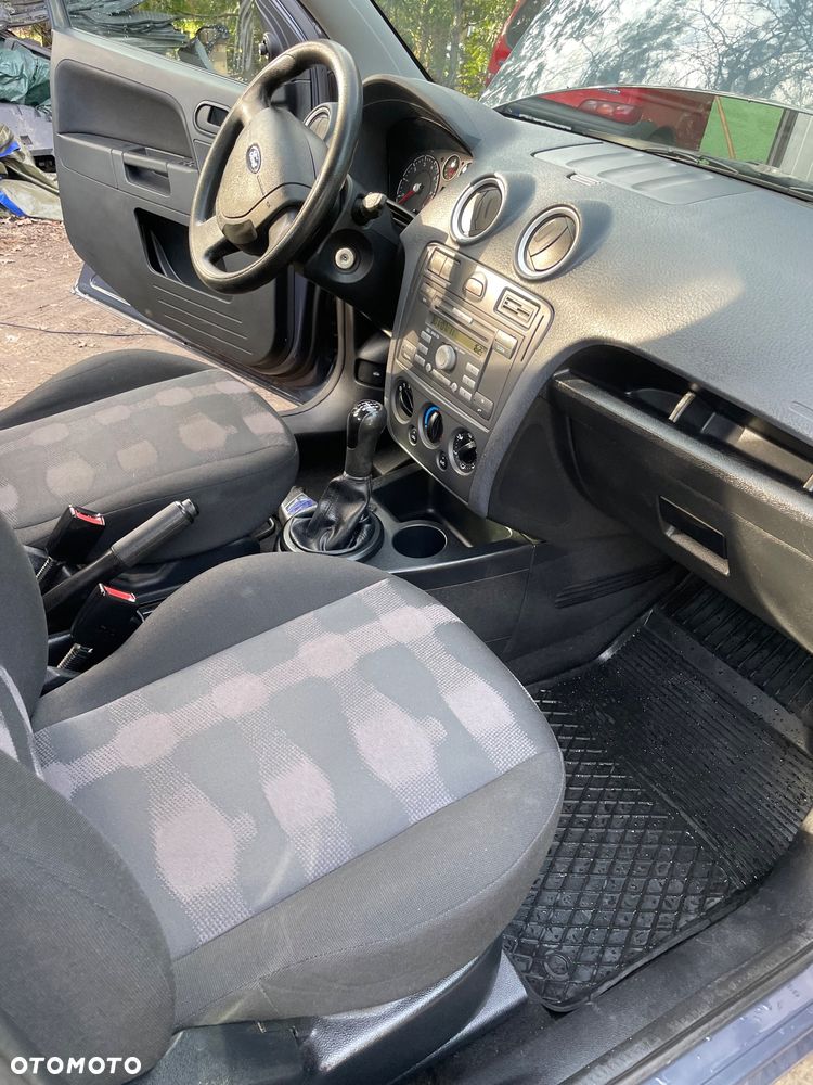 Ford Fusion 1.4 Trend - 6