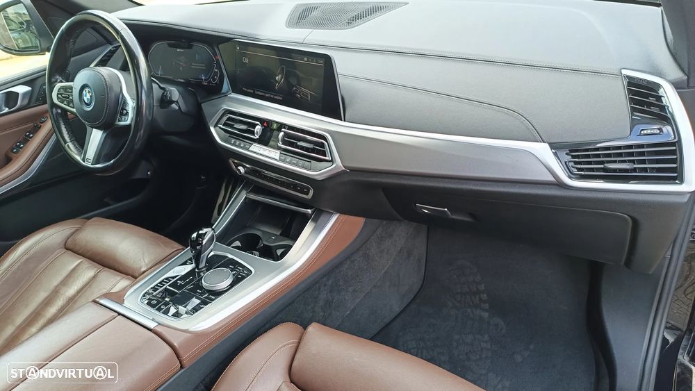 BMW X5 45 e xDrive Pack M - 9