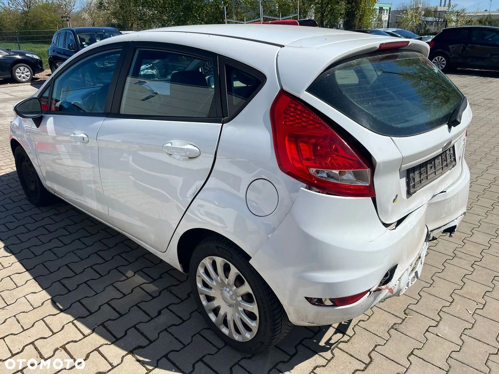 Ford Fiesta - 6