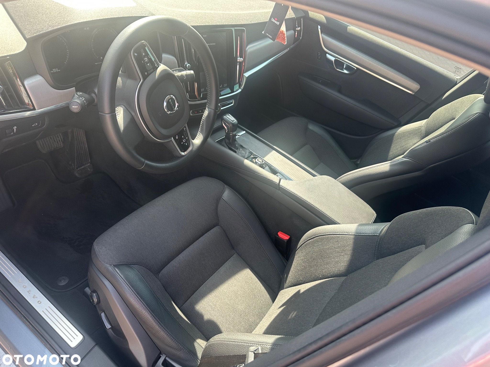 Volvo S90 T5 GPF Momentum - 8