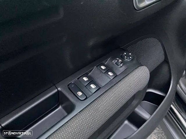 Citroën C3 Aircross 1.2 PureTech Shine - 23