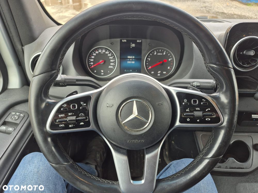 Mercedes-Benz SPRINTER 907 316 CDI - 23