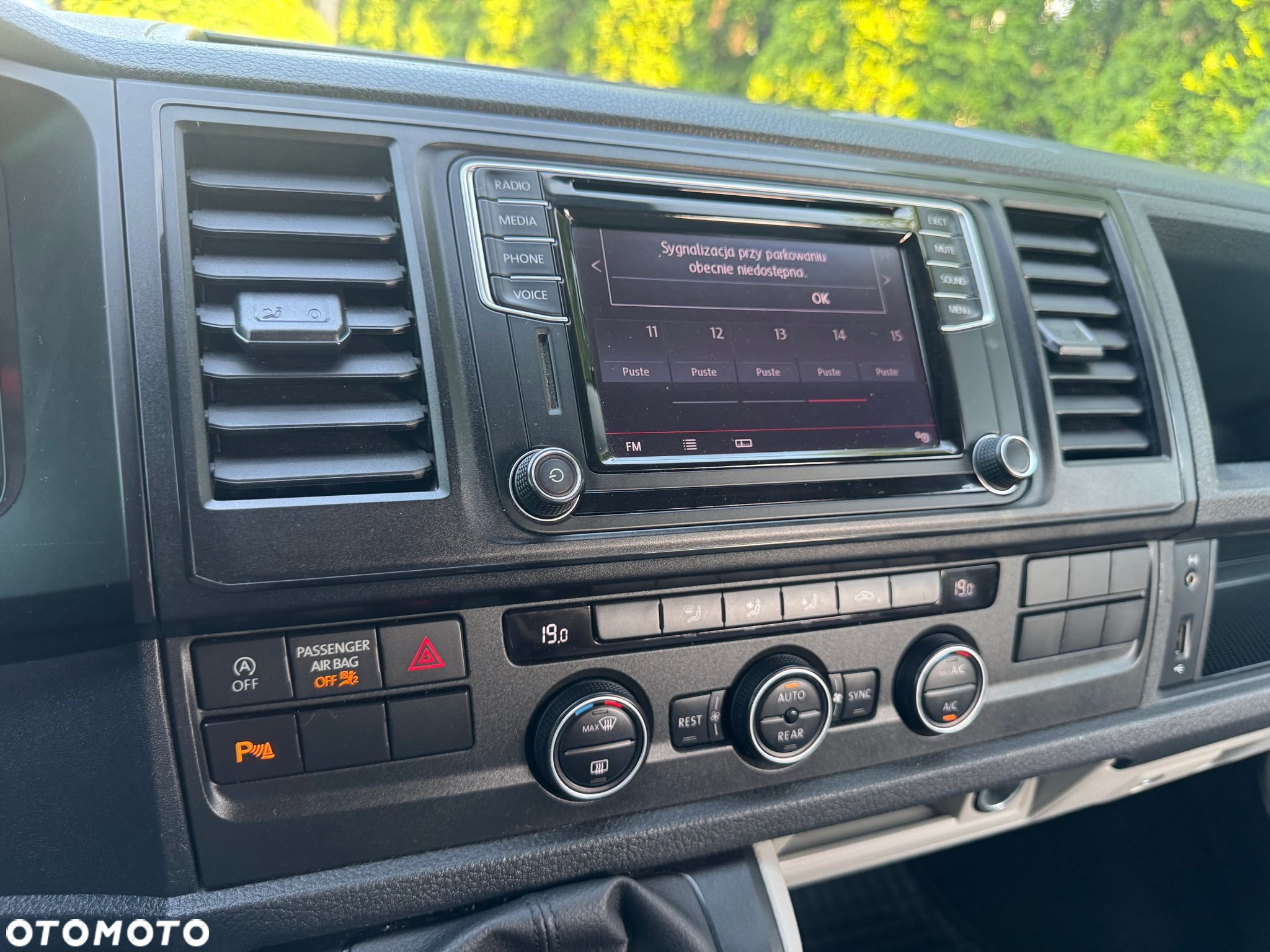 Volkswagen Caravelle 2.0 TDI L2 Highline - 23