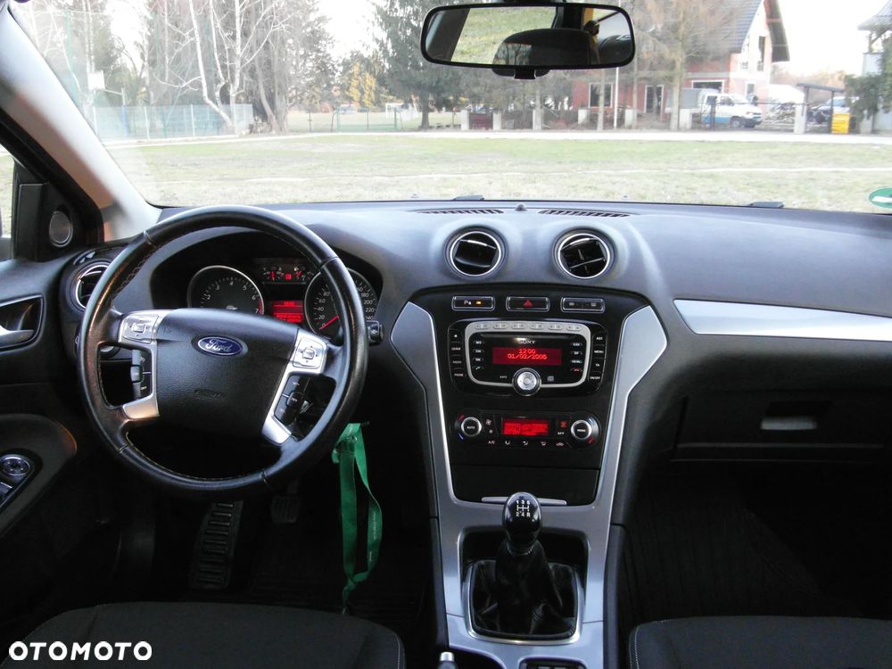 Ford Mondeo 2.0 Trend X - 23