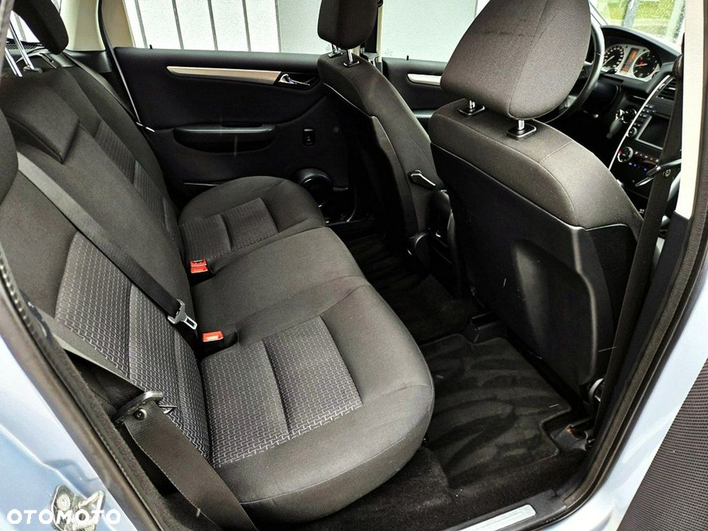 Mercedes-Benz Klasa B 180 BlueEFFICIENCY - 10