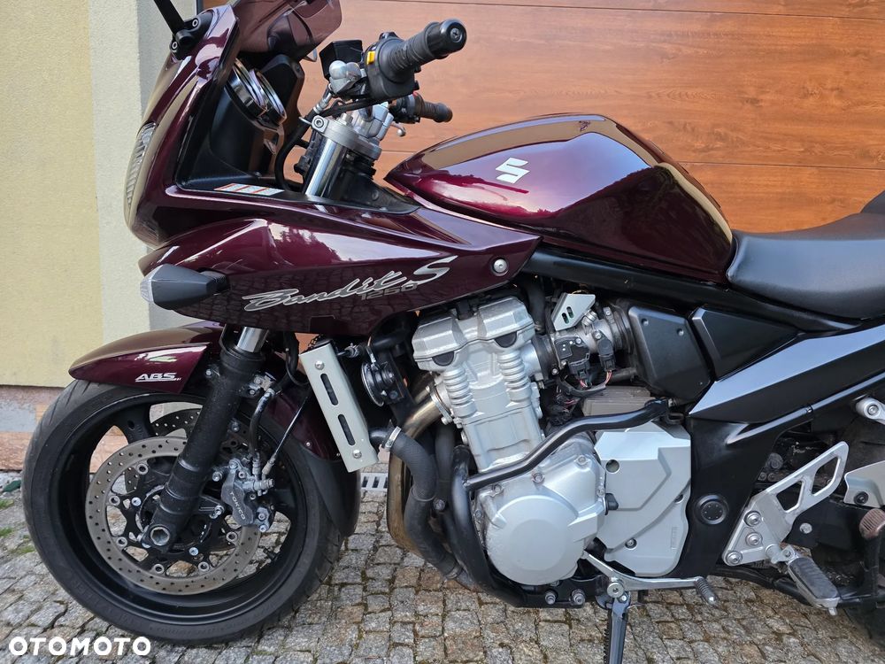 Suzuki Bandit - 10