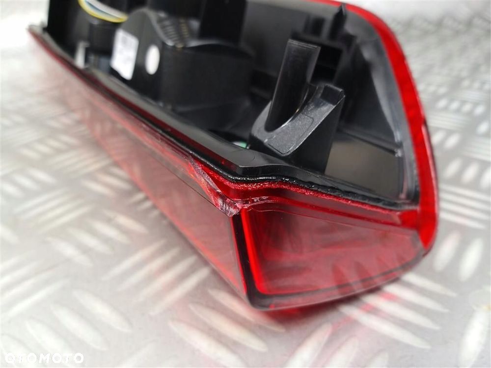 Lampa prawa tylna tył Opel Vivaro II 2014-2019 TRAFIC 265504656R ORYGINAŁ - 7