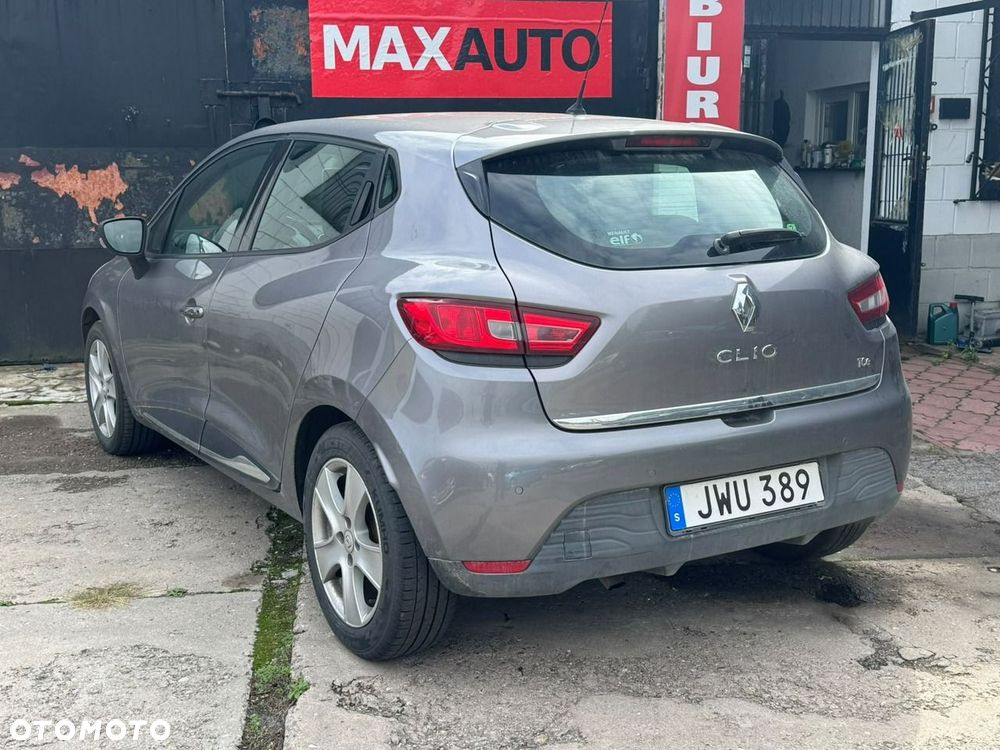 Renault Clio - 7