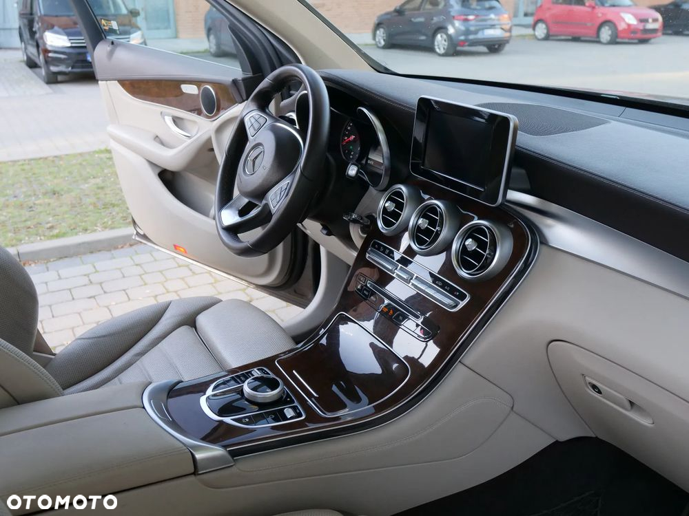 Mercedes-Benz GLC 220 d 4-Matic - 17