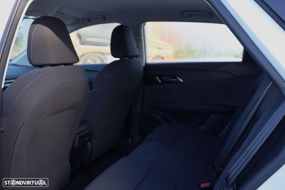 MG MG4 49 kWh Standard - 8