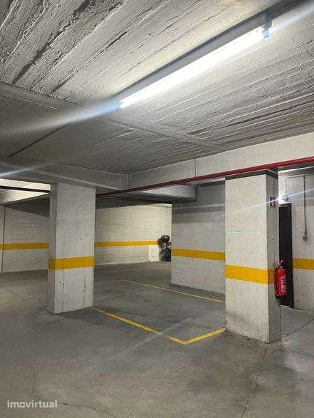 Alugo/Vendo Garagem em TELHEIRAS -rua Augusto Macedo 4 junto ao SUPERA - Grande imagem: 4/4